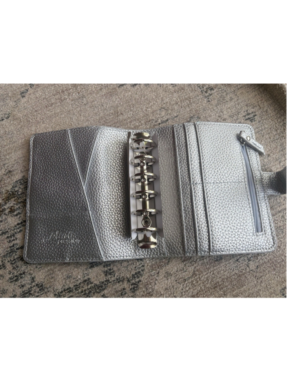 Print Pression 5x6” Silver Pebbled Travelers Notebook 1.5” Rings Cover with Snap - Picture 7 of 8